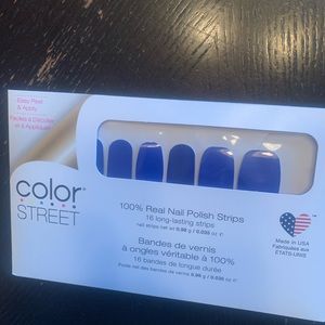 Color street nail strips- Greeking out